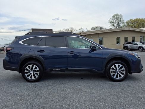 Used 2025 Subaru Outback Premium w/ Popular Package #1A AWD/4WD image 22