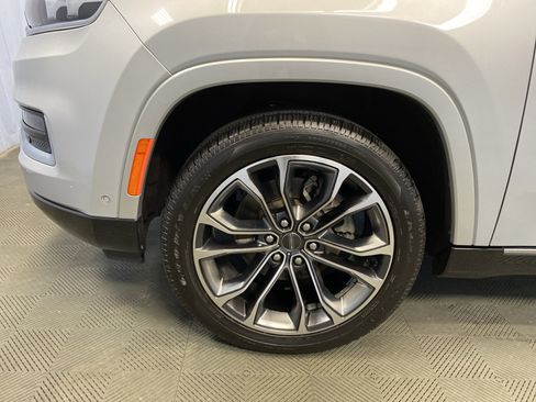 Used 2022 Jeep Grand Wagoneer Series III w/ Rear Seat Video Group 1 image 55