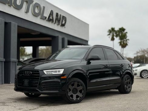 Used 2017 Audi Q3 2.0T Prestige w/ Prestige Package image 1