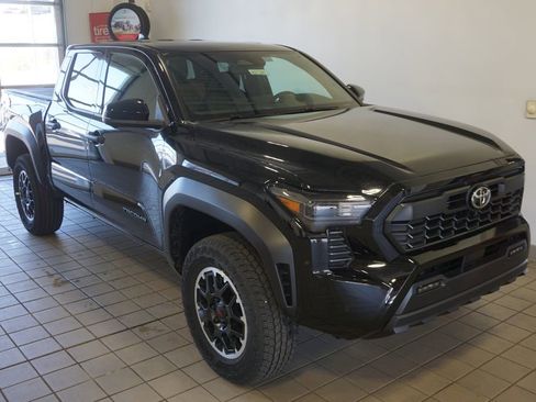 New 2026 Toyota Tacoma TRD Off-Road AWD/4WD image 2