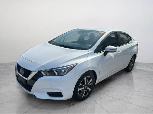 Used 2021 Nissan Versa SV FWD image 9
