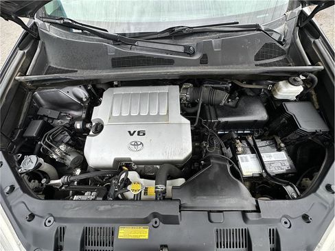 Used 2012 Toyota Highlander Limited image 31