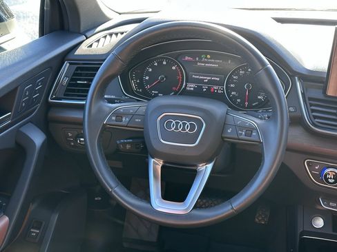 Used 2023 Audi Q5 2.0T Premium w/ Convenience Package image 12