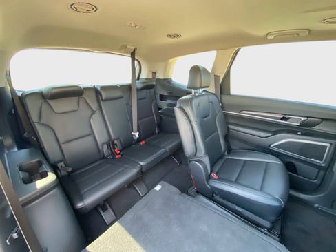 Used 2024 Kia Telluride S w/ S Sunroof Package FWD image 16