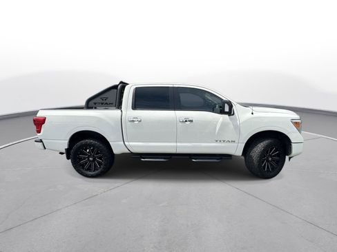 Used 2021 Nissan Titan SV w/ SV Convenience Package AWD/4WD image 5