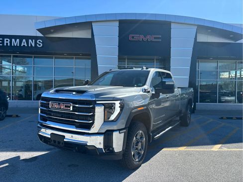 Certified 2025 GMC Sierra 3500 SLT w/ SLT Premium Package AWD/4WD image 1