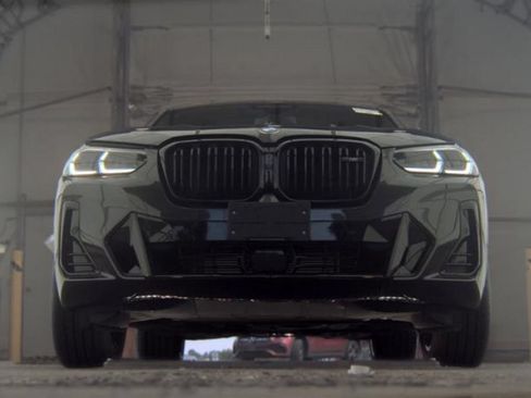 Used 2024 BMW X4 M40i AWD/4WD image 4
