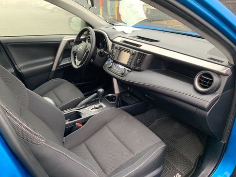 Used 2017 Toyota RAV4 XLE image 17