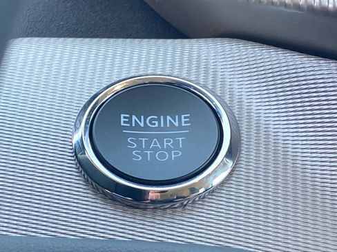 Used 2025 Ford Explorer Active image 18