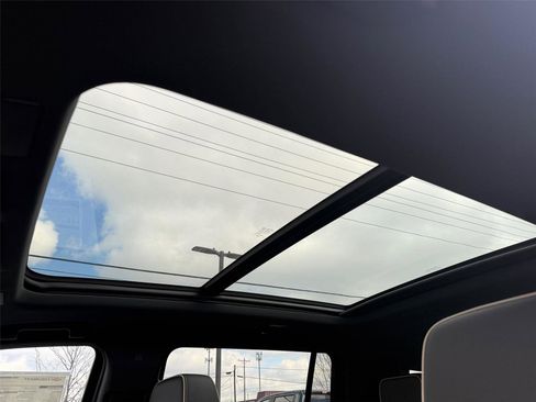 New 2026 Chevrolet Suburban Premier w/ Sun And Tow Package image 18