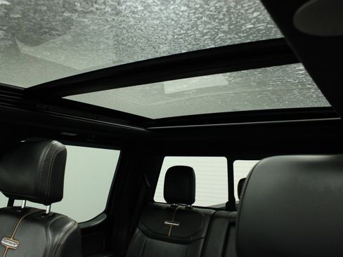 Used 2024 Ford F250 Platinum image 10