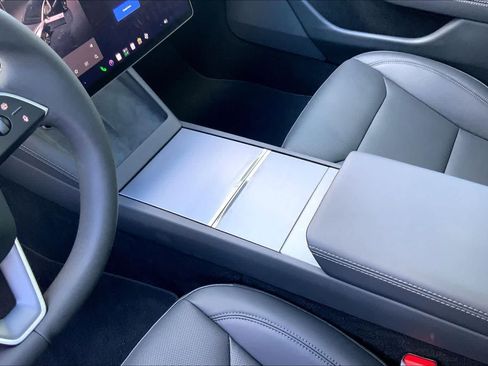 Used 2025 Tesla Model 3 Long Range RWD image 16