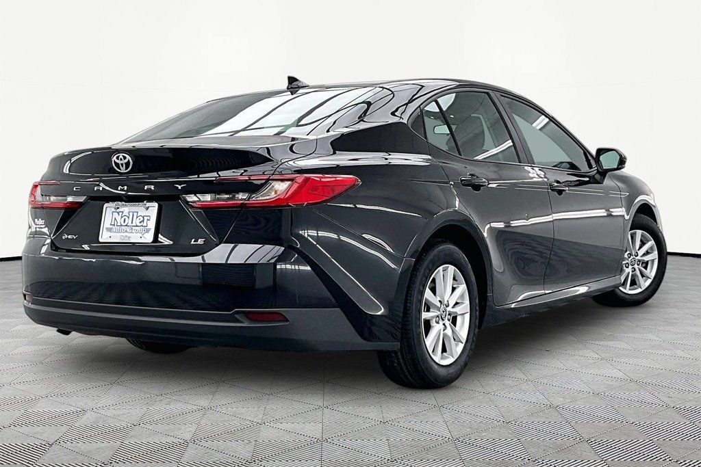 Used 2025 Toyota Camry LE FWD image 2