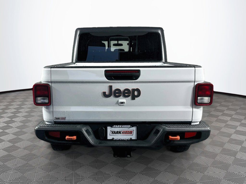 Used 2021 Jeep Gladiator Mojave w/ Cold Weather Group AWD/4WD image 8