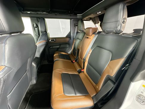 Used 2024 Ford Bronco Outer Banks image 24
