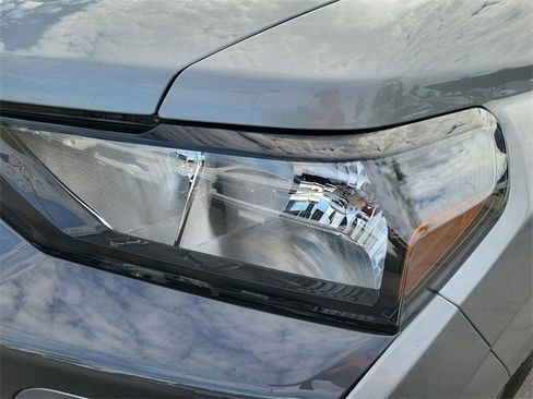 Certified 2023 Chevrolet Colorado LT image 28