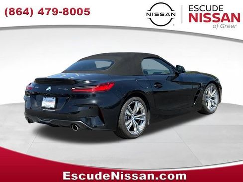 Used 2025 BMW Z4 sDrive30i RWD image 3