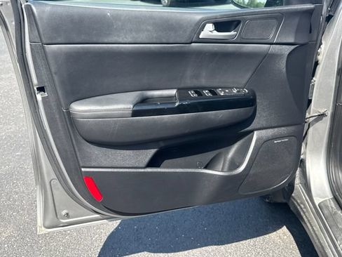 Used 2019 Kia Sportage EX w/ EX Technology Package FWD image 8