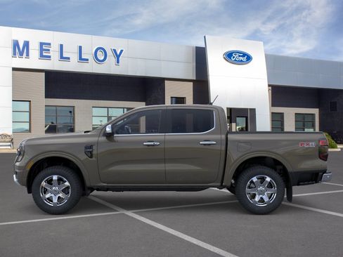 New 2025 Ford Ranger Lariat w/ FX4 Off-Road Package AWD/4WD image 3
