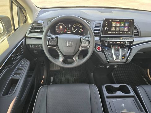 Used 2026 Honda Odyssey Elite image 15