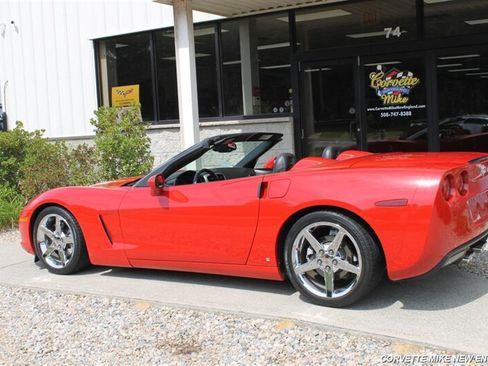 Used 2007 Chevrolet Corvette Convertible w/ Preferred Equipment Group RWD image 6