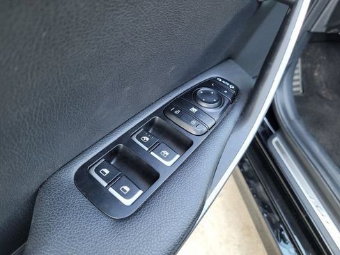 Certified 2022 Kia Stinger GT1 AWD/4WD image 27