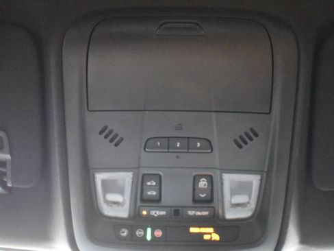 Used 2023 Cadillac XT4 Premium Luxury w/ Technology Package image 20