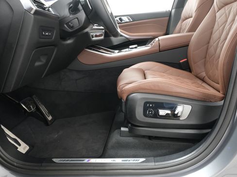 Used 2026 BMW X5 M60i w/ Climate Comfort Package AWD/4WD image 32