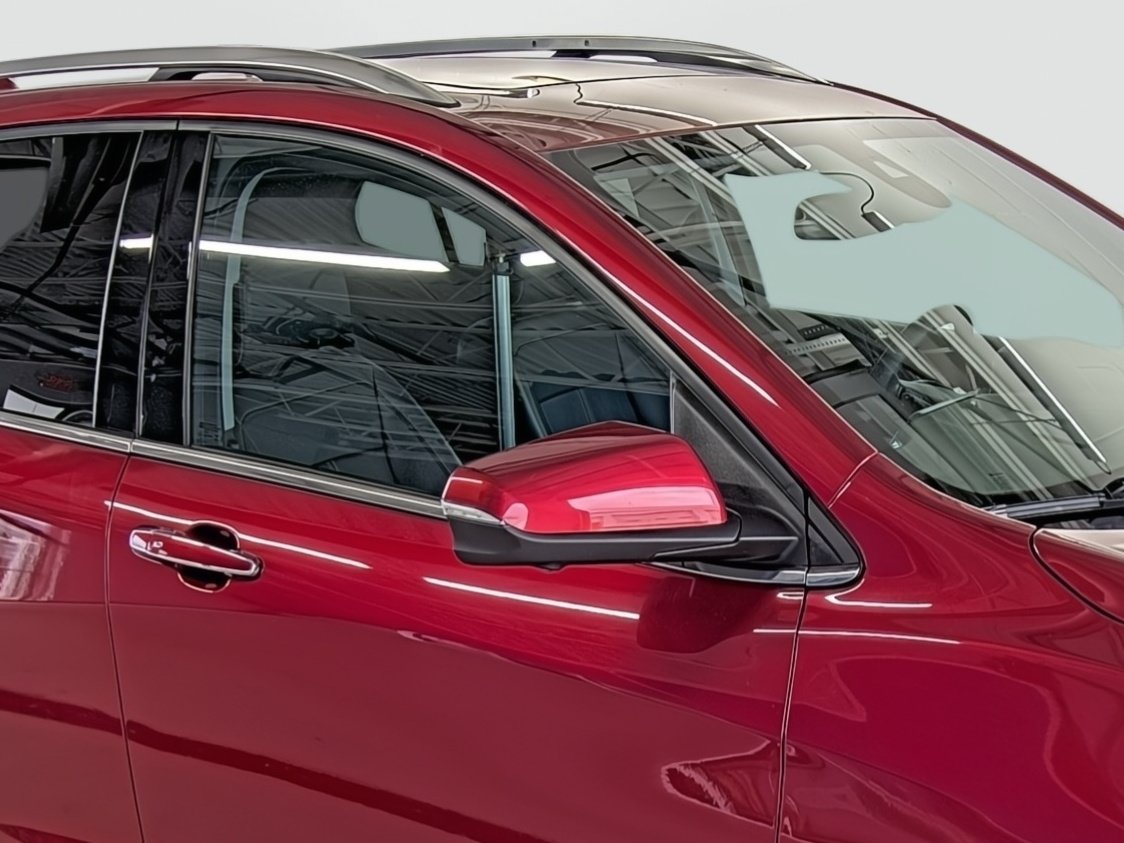 Used 2024 Chevrolet Equinox Premier AWD/4WD image 17