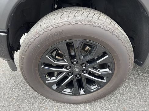 Used 2025 Ford F150 Lariat w/ Equipment Group 502A High AWD/4WD image 11
