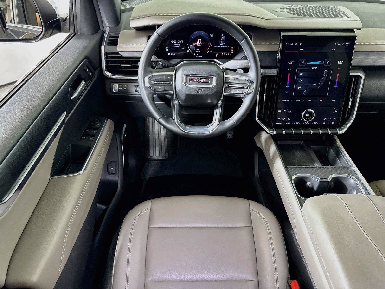 Used 2026 GMC Acadia Elevation w/ Elevation Premium Package FWD image 21