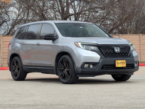 Used 2019 Honda Passport Sport image 2
