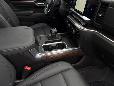 Used 2024 Chevrolet Silverado 1500 RST w/ Redline Edition image 18