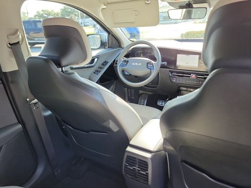 Certified 2023 Kia Niro EX Touring FWD image 13