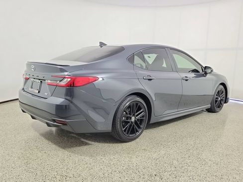 Used 2025 Toyota Camry Hybrid FWD image 5