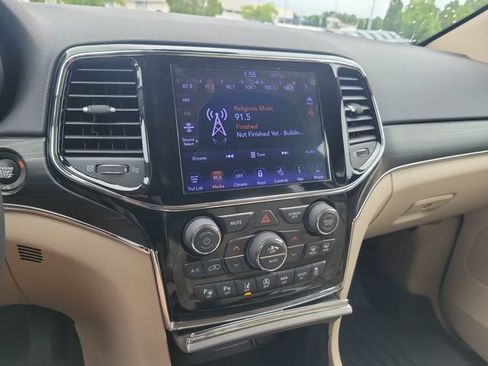 Used 2019 Jeep Grand Cherokee Limited RWD image 20