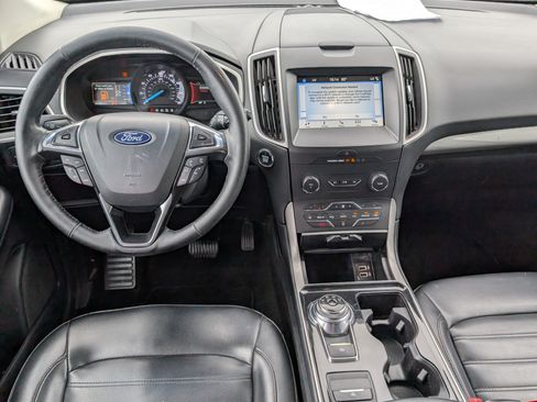 Used 2019 Ford Edge SEL w/ Equipment Group 201A FWD image 10