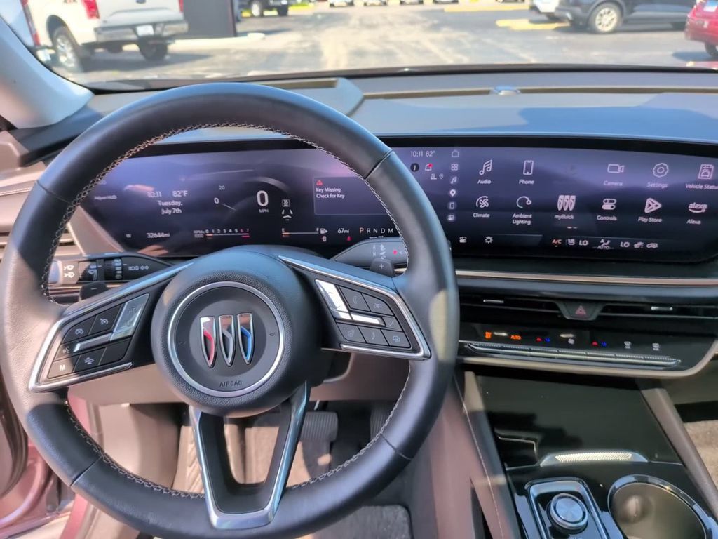 Used 2024 Buick Envision Avenir AWD/4WD image 25