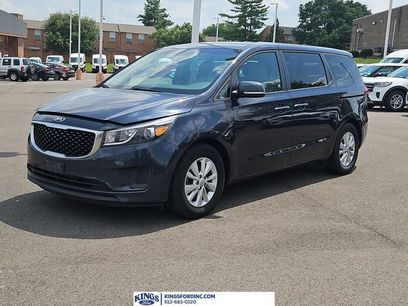 Used 2017 Kia Sedona LX
