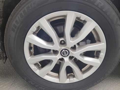 Used 2020 Nissan Rogue SV AWD/4WD image 31