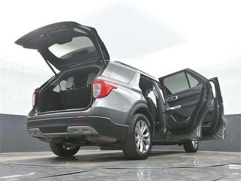Used 2024 Ford Explorer XLT w/ Equipment Group 202A image 56