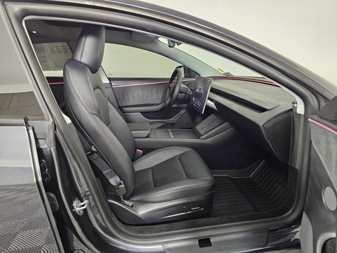 Used 2025 Tesla Model 3 Long Range image 37