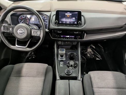 Used 2021 Nissan Rogue SV image 25