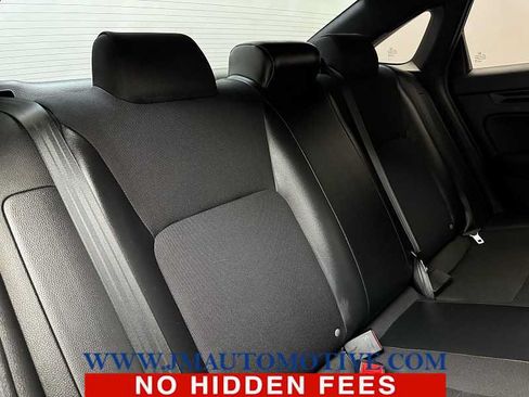 Used 2024 Honda Civic Sport image 17