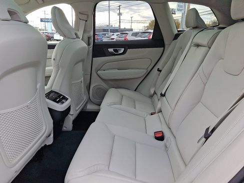 New 2026 Volvo XC60 B5 Ultra w/ Protection Package Premier image 5