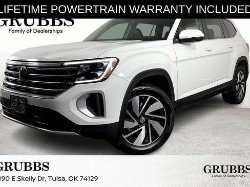 Used 2025 Volkswagen Atlas SE AWD/4WD image 2