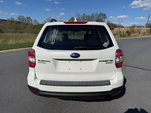 Used 2016 Subaru Forester 2.5i w/ Alloy Wheel Package image 7