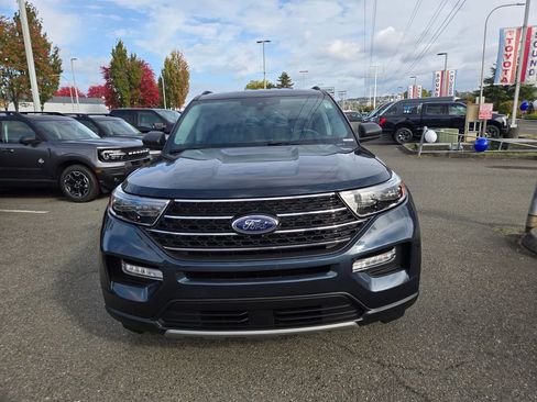 Used 2023 Ford Explorer XLT w/ Equipment Group 202A image 2