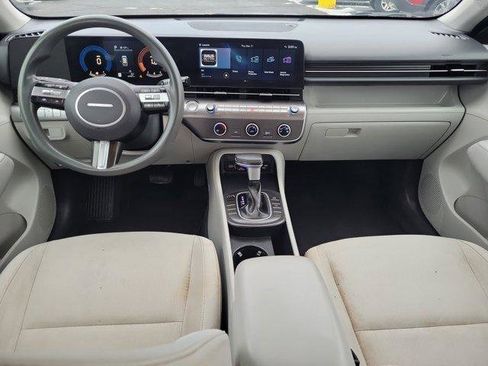 Used 2025 Hyundai Kona SE FWD image 11