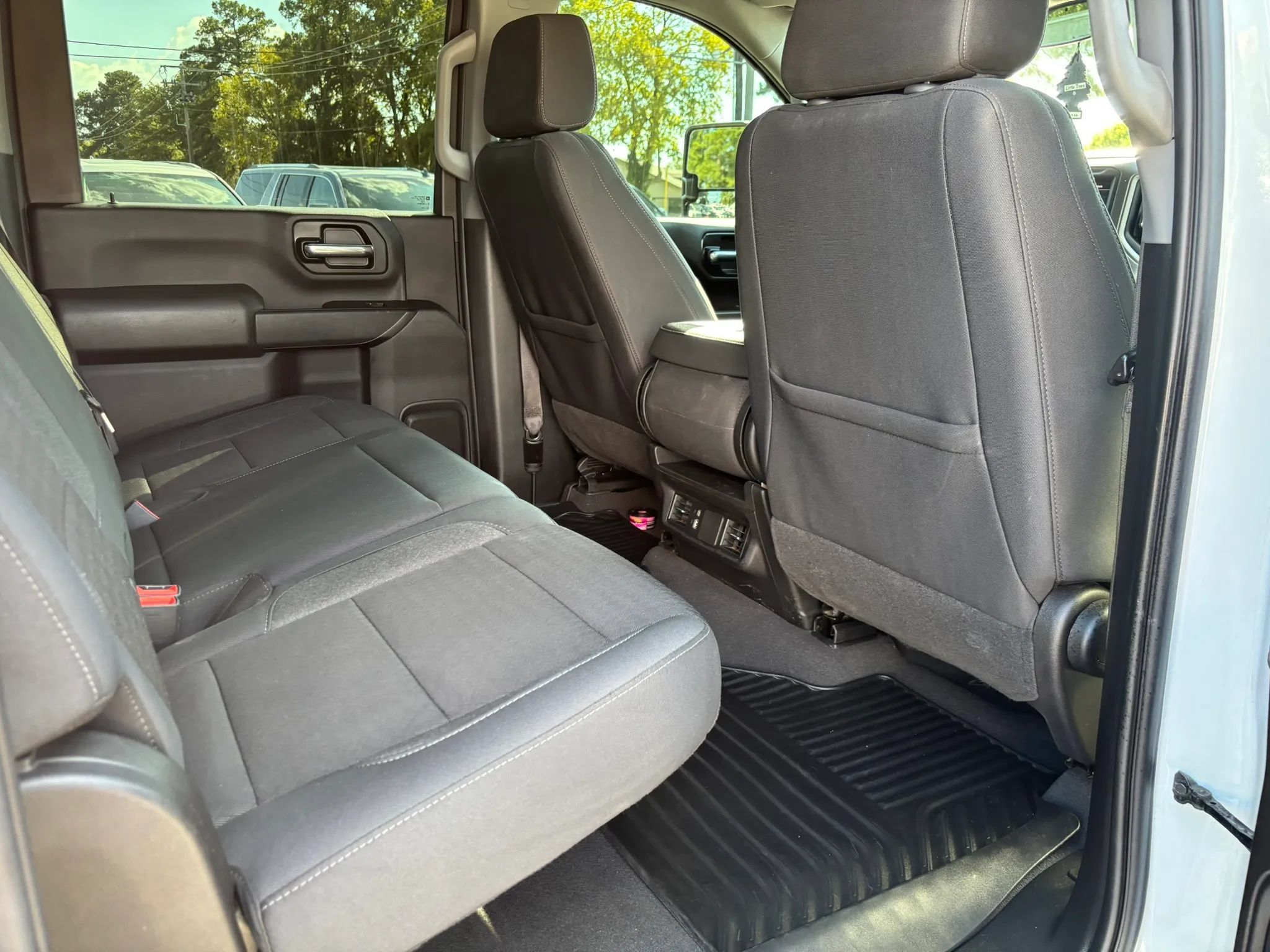 Used 2024 Chevrolet Silverado 2500 Custom w/ Custom Value Package AWD/4WD image 18